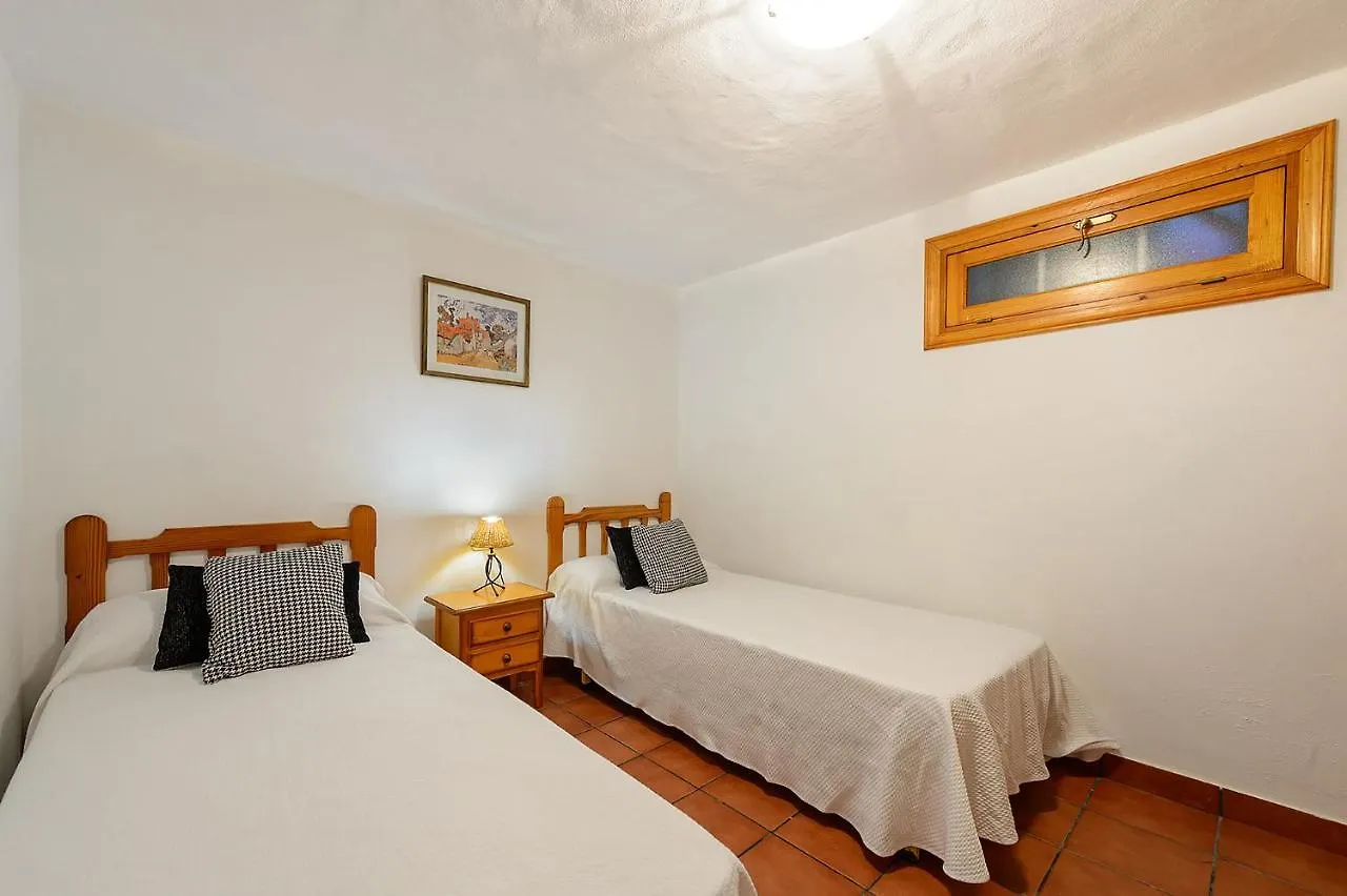 Villa Can Turrent Sant Carles de Peralta